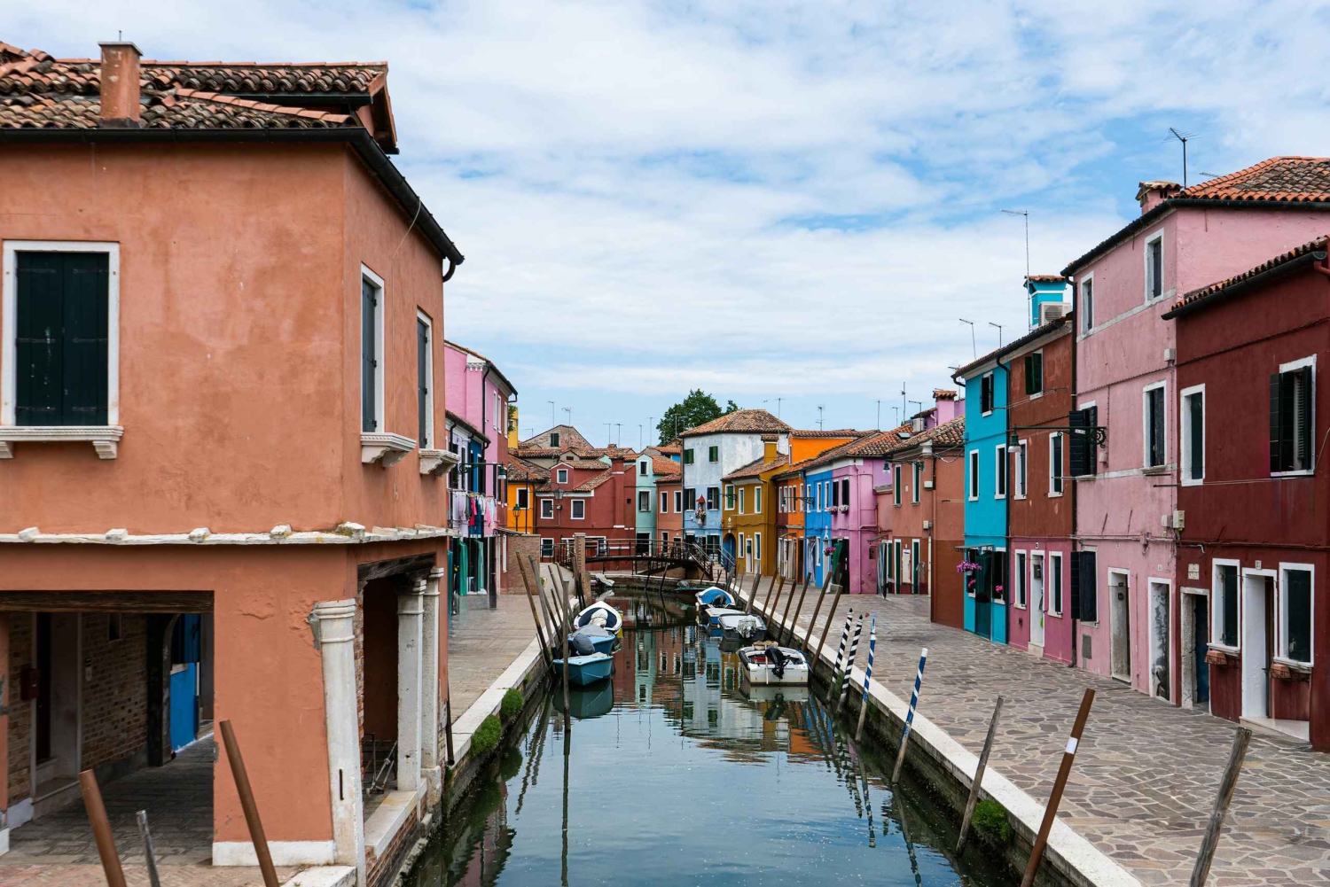 Charmen med Torcello, Burano och Murano i den venetianska lagunen