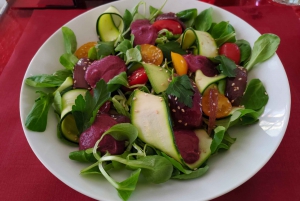 Café fresco ou pausa para refeição no illy Caffè na St. Mark's Square