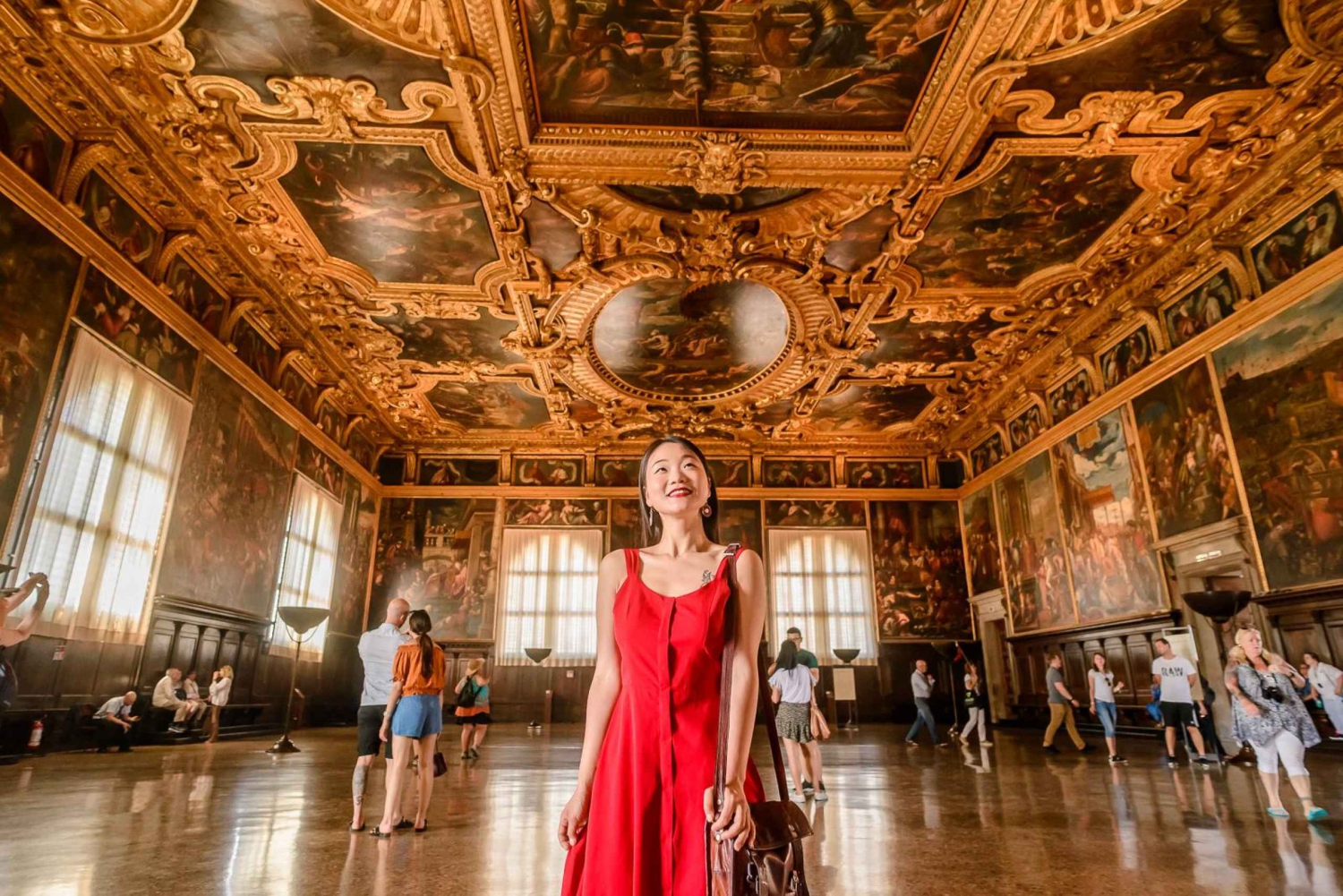 HOPPA ÖVER KÖN: Rundtur i Dogepalatset och Markuskyrkan