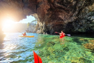 From Lerici: Kayaking Tour to the Bay of Poets with Drinks