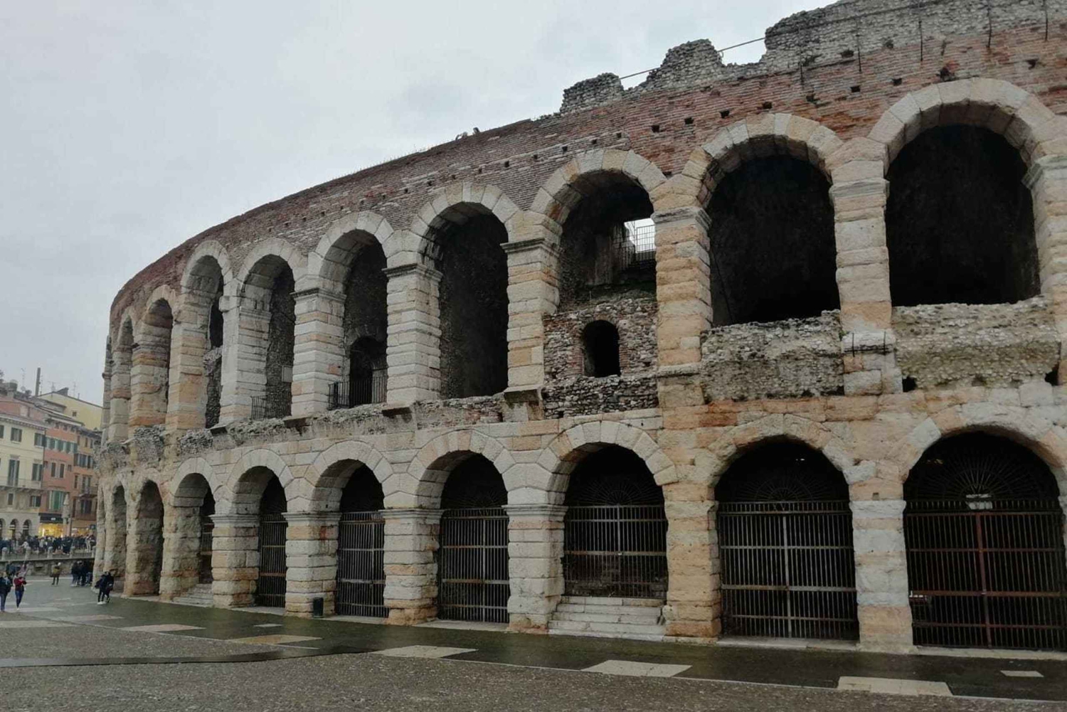 Da Venezia: Tour a piedi di Verona con trasporto