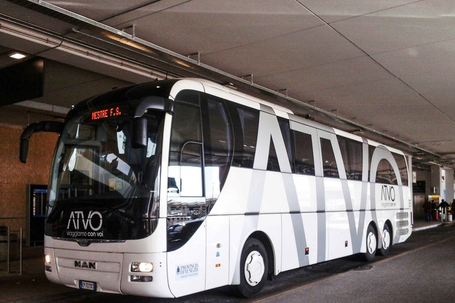 Marco Polo Airport to/from Mestre Train Station: Express Bus