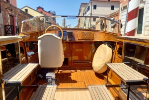 Ravenna Port: Transfer to Venice with Tour and Gondola Ride