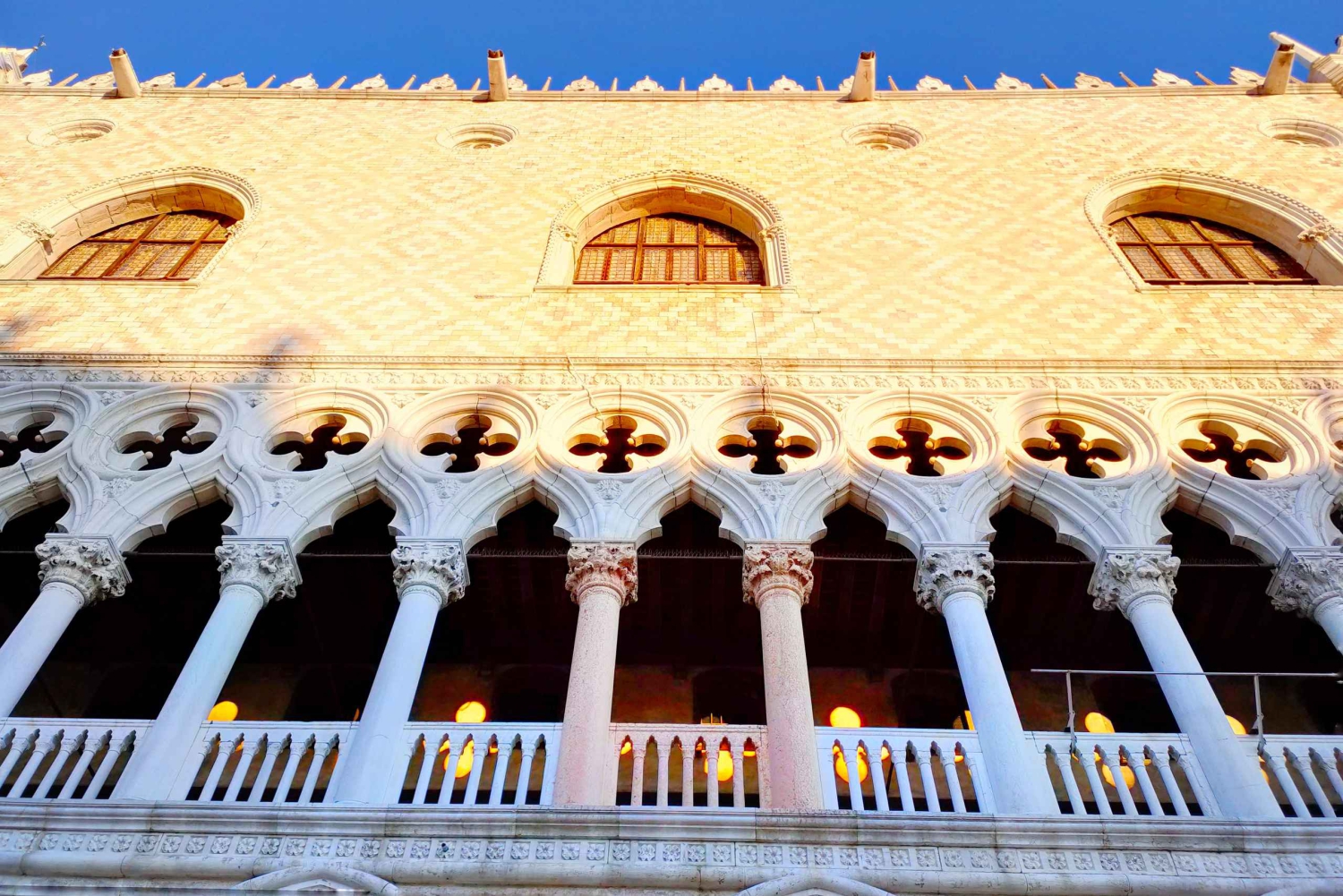 ヴェネツィアのドゥカーレ宮殿：ヴェネツィアの権力の中心地です