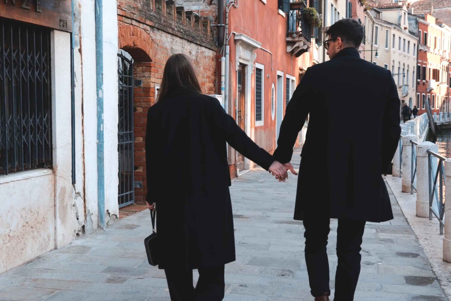 Venice: A Private Session With a Local Videomaker