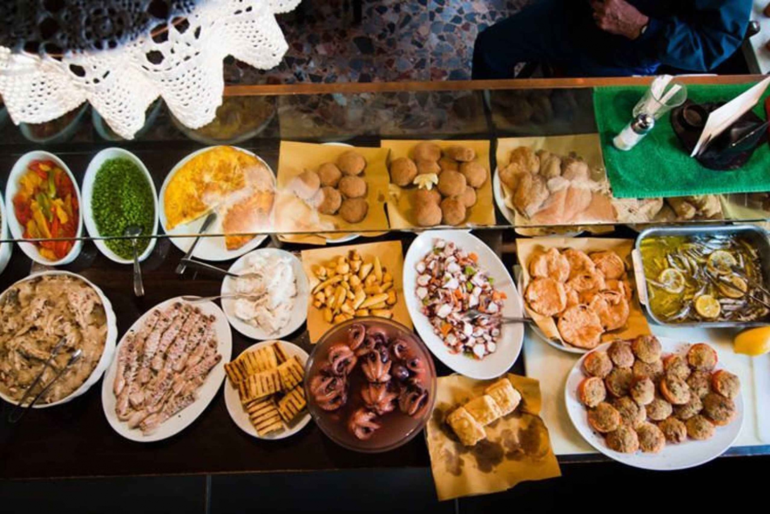 Venecia, Tour Bacaro: Degustación de comida y vino con guía local