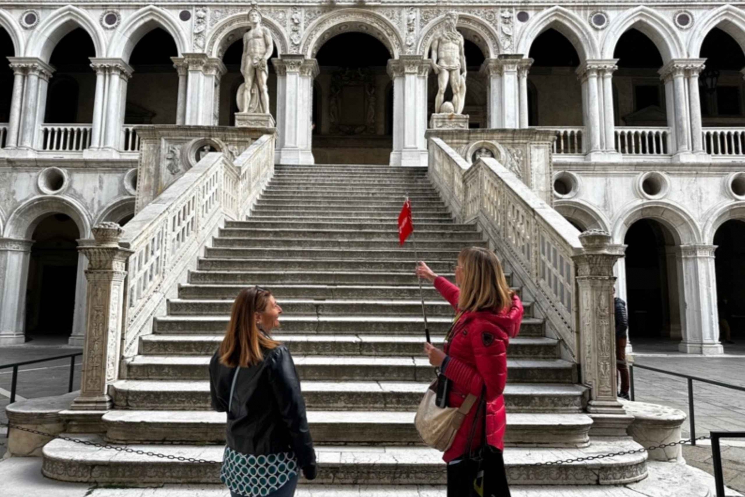 Veneza: Visita ao Palácio Ducal e a São Marcos com passeio de gôndola