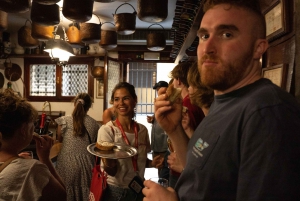 Venice: Food Tasting Tour with Cicchetti Dishes and Wine