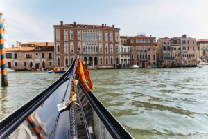 Venice: Grand Canal Gondola Ride with App Commentary