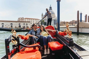 Venice: Grand Canal Gondola Ride with App Commentary