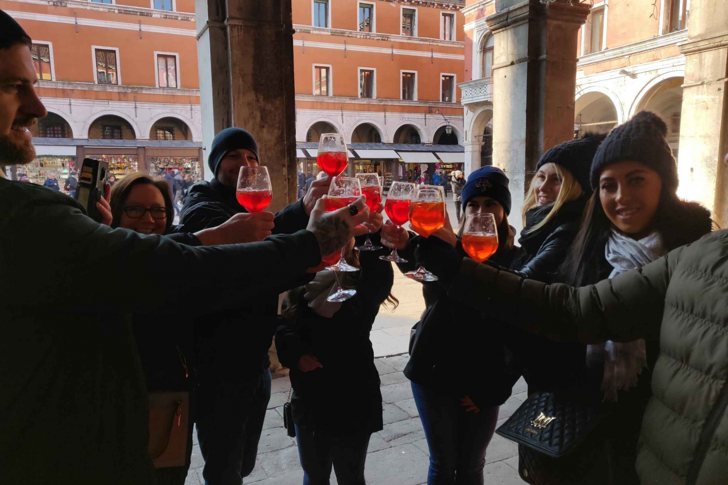 Venetsia: Cicchetti, lounas ja viiniä.