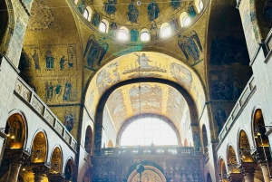 Veneza: Acesso prioritário à Basílica de São Marcos e tour guiado