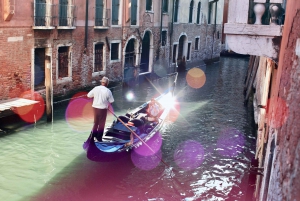Venice: Romantic Gondola tour and Dinner for two