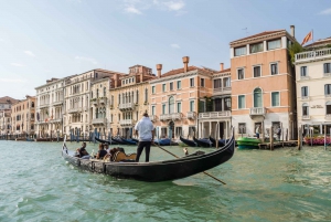 Venezia: Felles gondoltur over Canal Grande