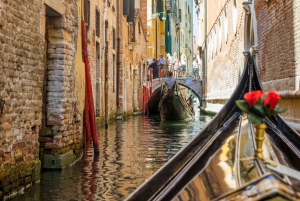 Venezia: Felles gondoltur over Canal Grande