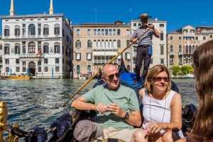 Venezia: Felles gondoltur over Canal Grande