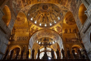 Visita la basílica de San Marcos, el Palacio Ducal y una fábrica de cristal