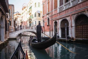 Venice: St Mark's Square Walking Tour & Gondola Ride
