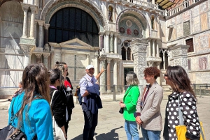 Venice: Street Food Tour with a Local Guide and Tastings