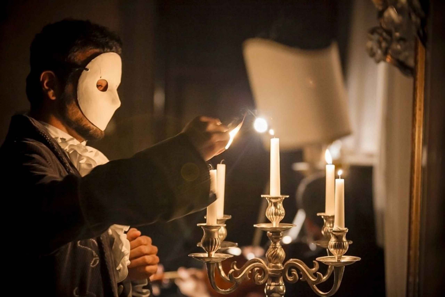 Veneza: Ópera itinerante num palácio histórico no Grande Canal