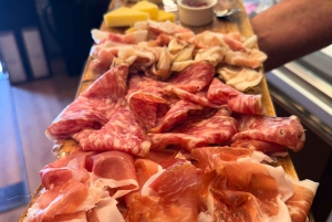 Дегустация вин с местными закусками в Венеции