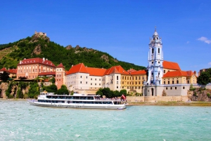 From Vienna: Wachau Valley Day Tour with Wine Tasting