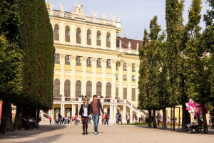Skip the Line: Schönbrunn Palace & Vienna City Tour