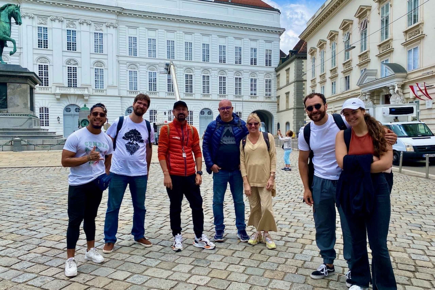 ウィーン：ホーフブルク宮殿とシシィ公爵夫人ツアー