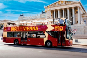 Viena: tour con paradas libres en autobús turístico descapotable