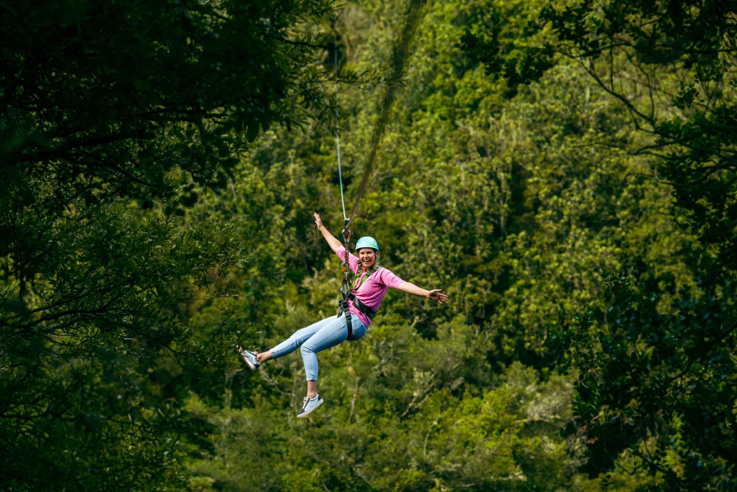 Okere Falls: Zipline nad wodospadami