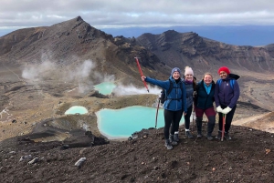Tongariro Alpine Crossing: Tongariari Tongari: Premium Guided Hike: Premium Guided Hike