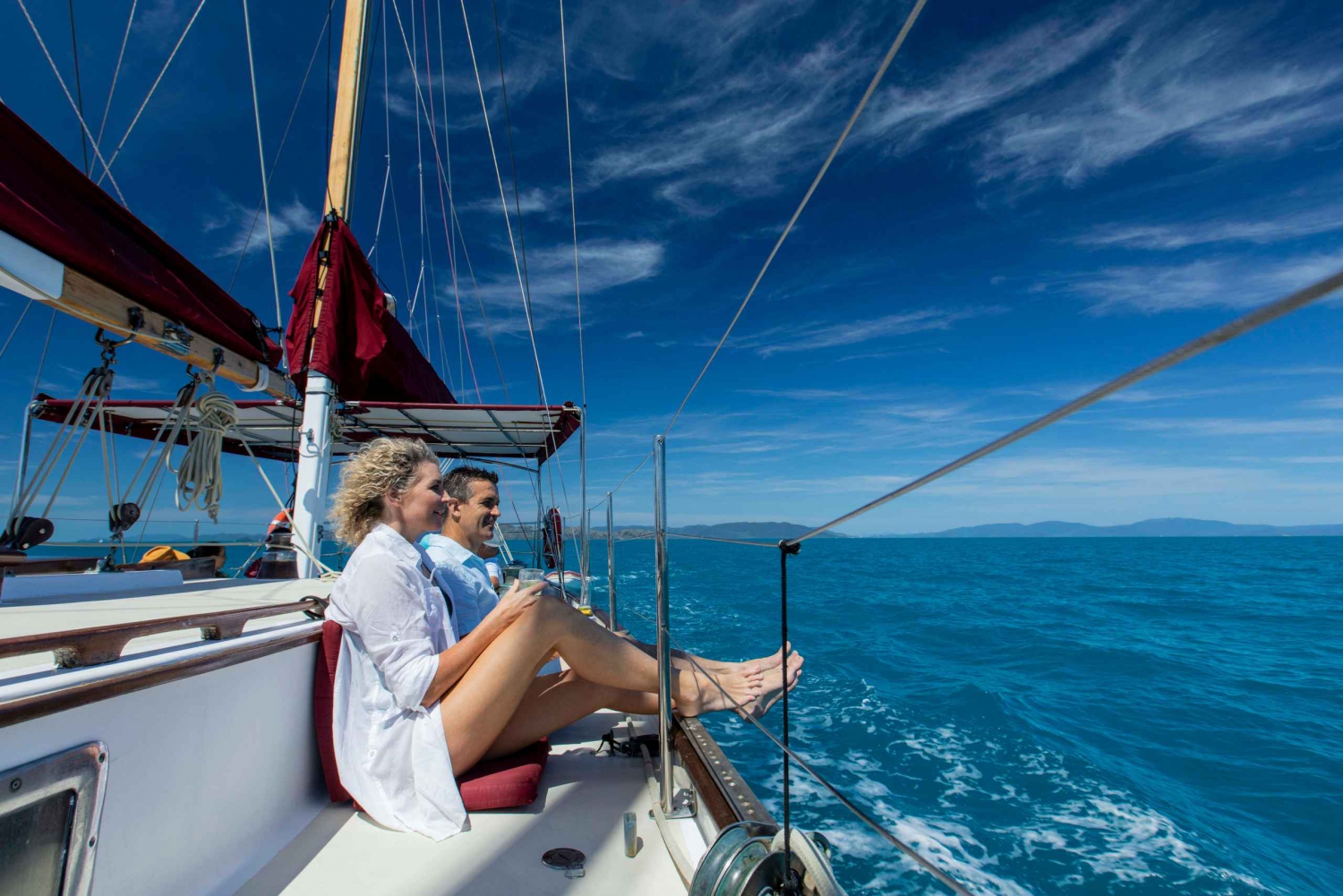 Airlie Beach: tour in barca a vela per adulti alla Whitehaven Beach