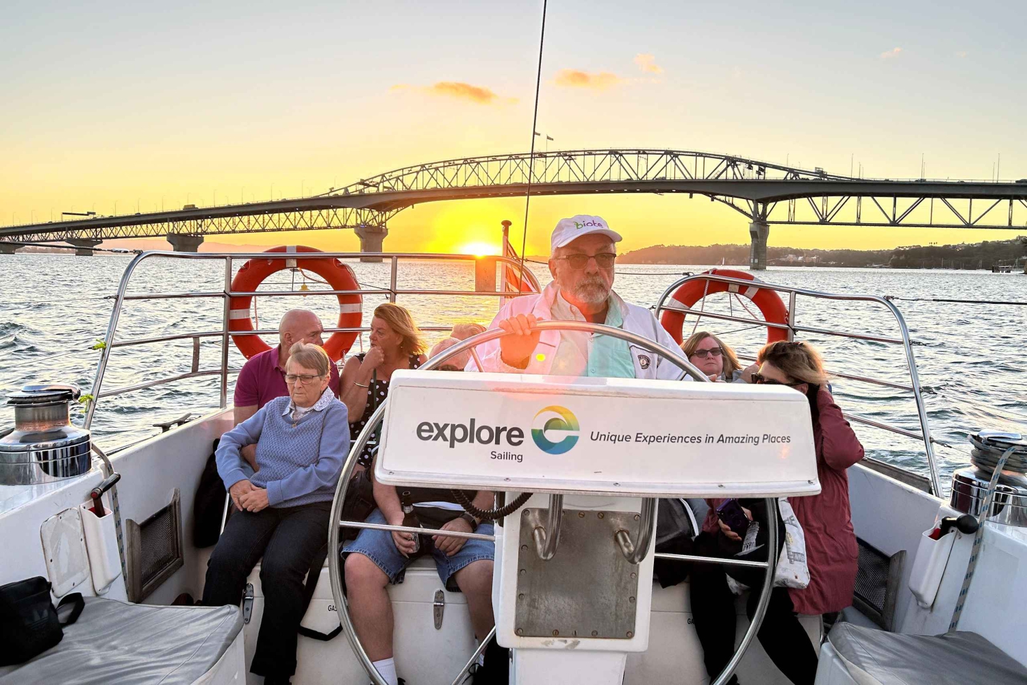 Auckland: Sejltur i havnen med 3-retters middag