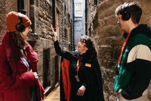 Edinburgh: Underground Vaults Evening Ghost Tour mit Whisky