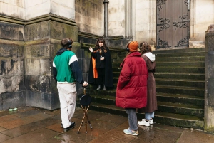 Edinburgh: Underground Vaults Evening Ghost Tour mit Whisky