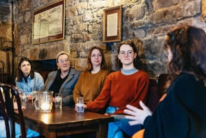 Edinburgh: Underground Vaults Evening Ghost Tour mit Whisky