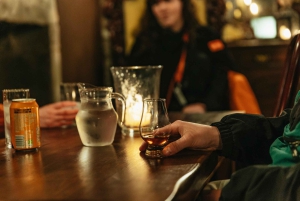 Edinburgh: Underground Vaults Evening Ghost Tour mit Whisky