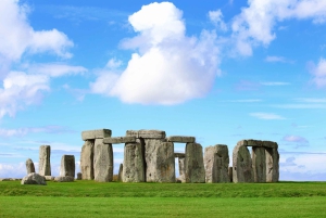 Lontoosta: Stonehenge Inner Circle & Windsor Open Top Bus (avoin linja-auto)