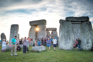 Lontoosta: Stonehenge Inner Circle & Windsor Open Top Bus (avoin linja-auto)