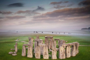 Z Londynu: poranna wycieczka do Stonehenge ze specjalnym dostępem