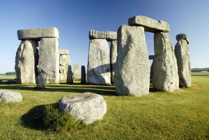 From London: Stonehenge, Windsor and Salisbury Guided Tour