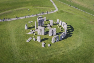 From London: Stonehenge, Windsor and Salisbury Guided Tour