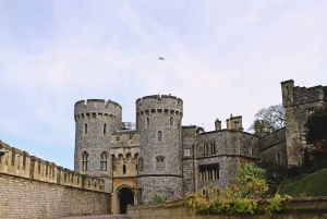 Stonehenge Windsor Castle: Private Tour