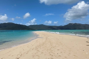 Tongarra: All-Inclusive Day Sail