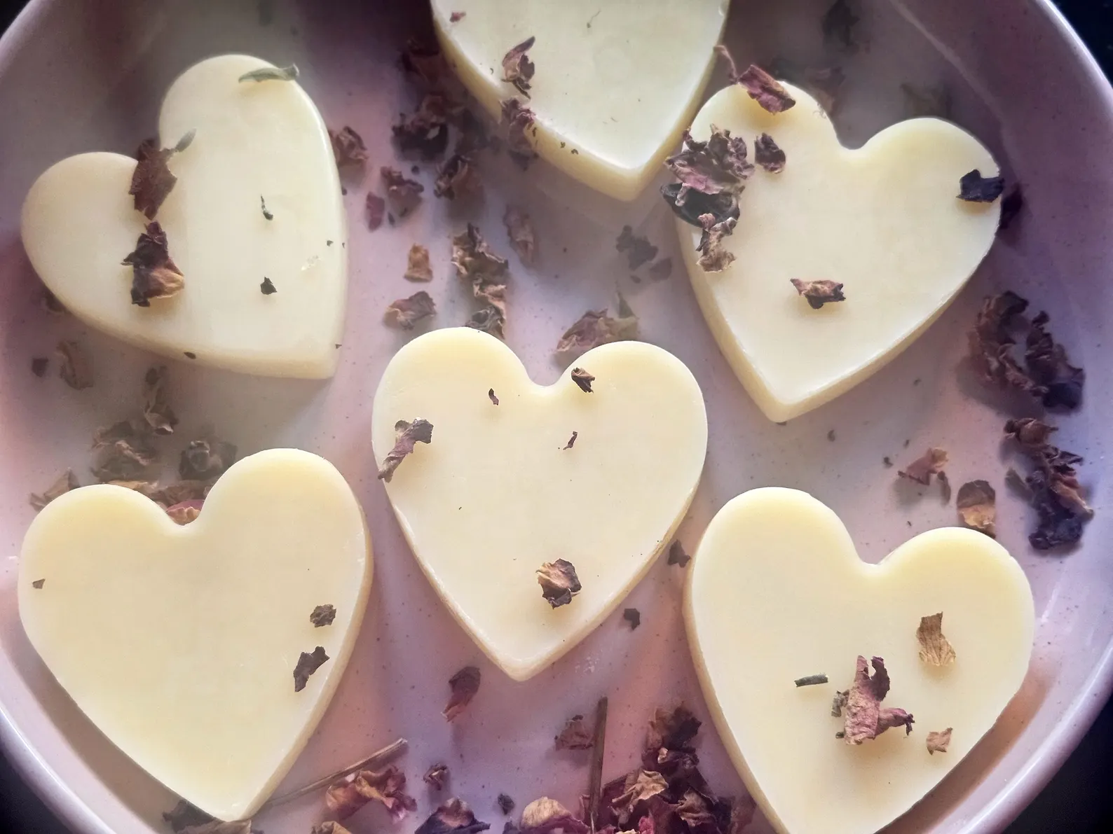Ylang-Ylang Vanilla Lotion Bar: Heart-Shaped, Mango and Shea Butter