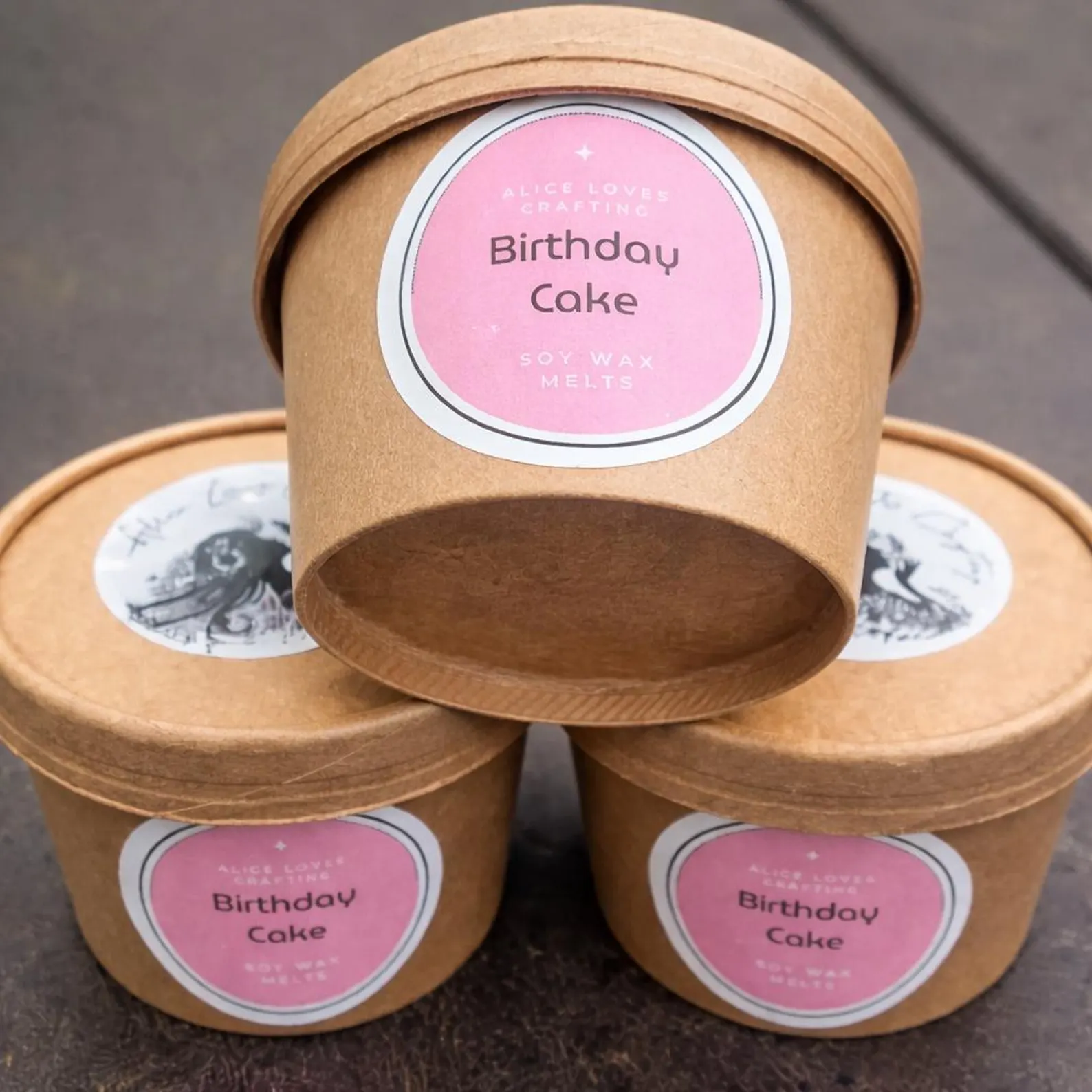 Birthday cake soy wax melts- Vegan and cruelty-free