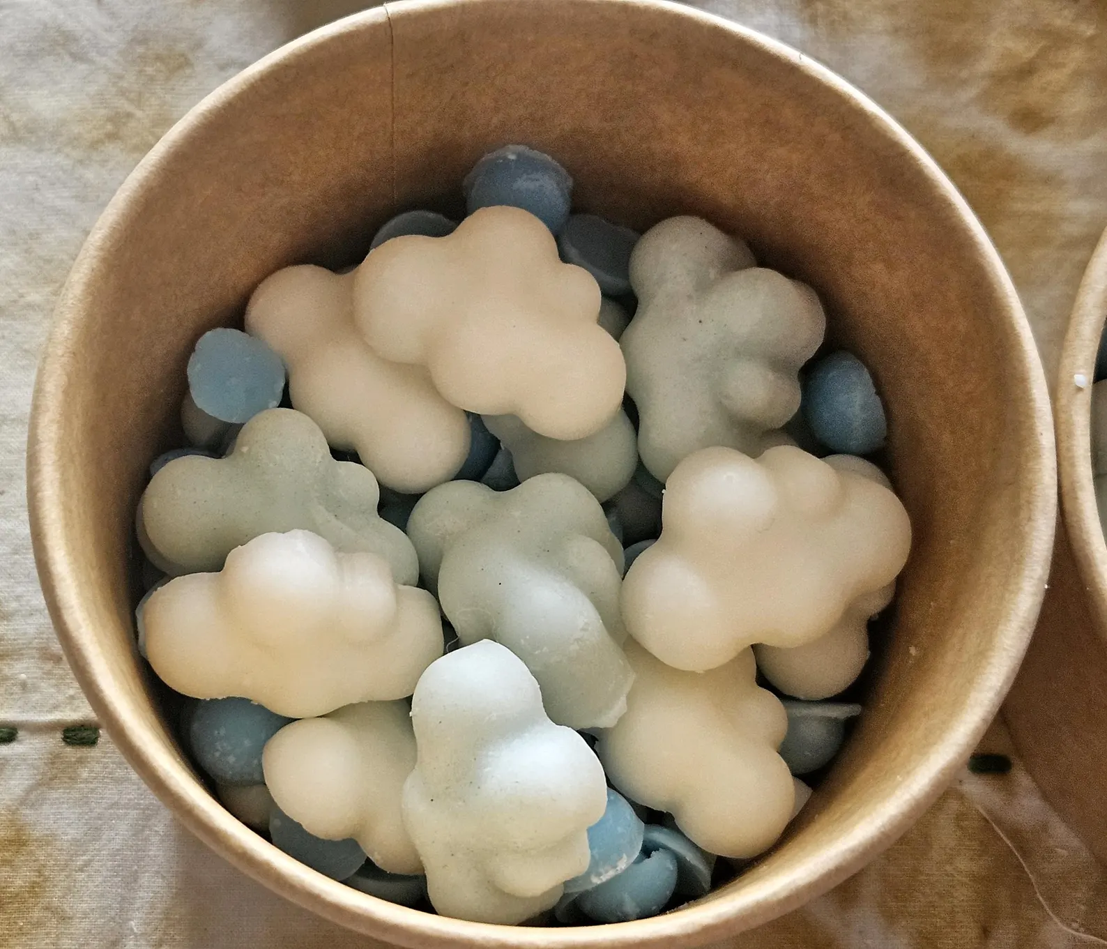White Musk Soy Wax Melts: Fluffy Clouds, Blue Sky - Vegan