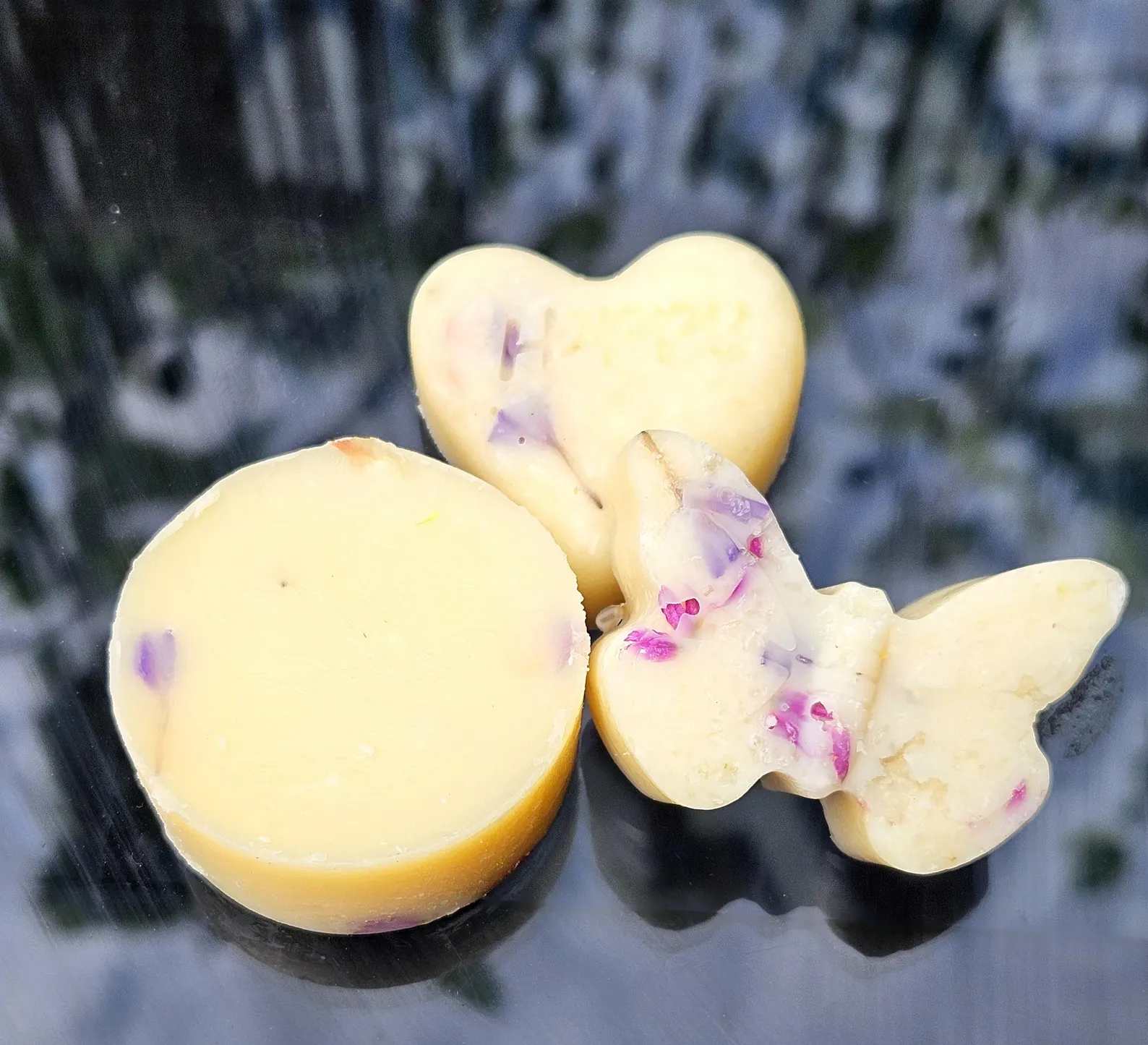 Aromatherapy Bath Melts: Cocoa Shea Butter,essential oils and Epsom salts
