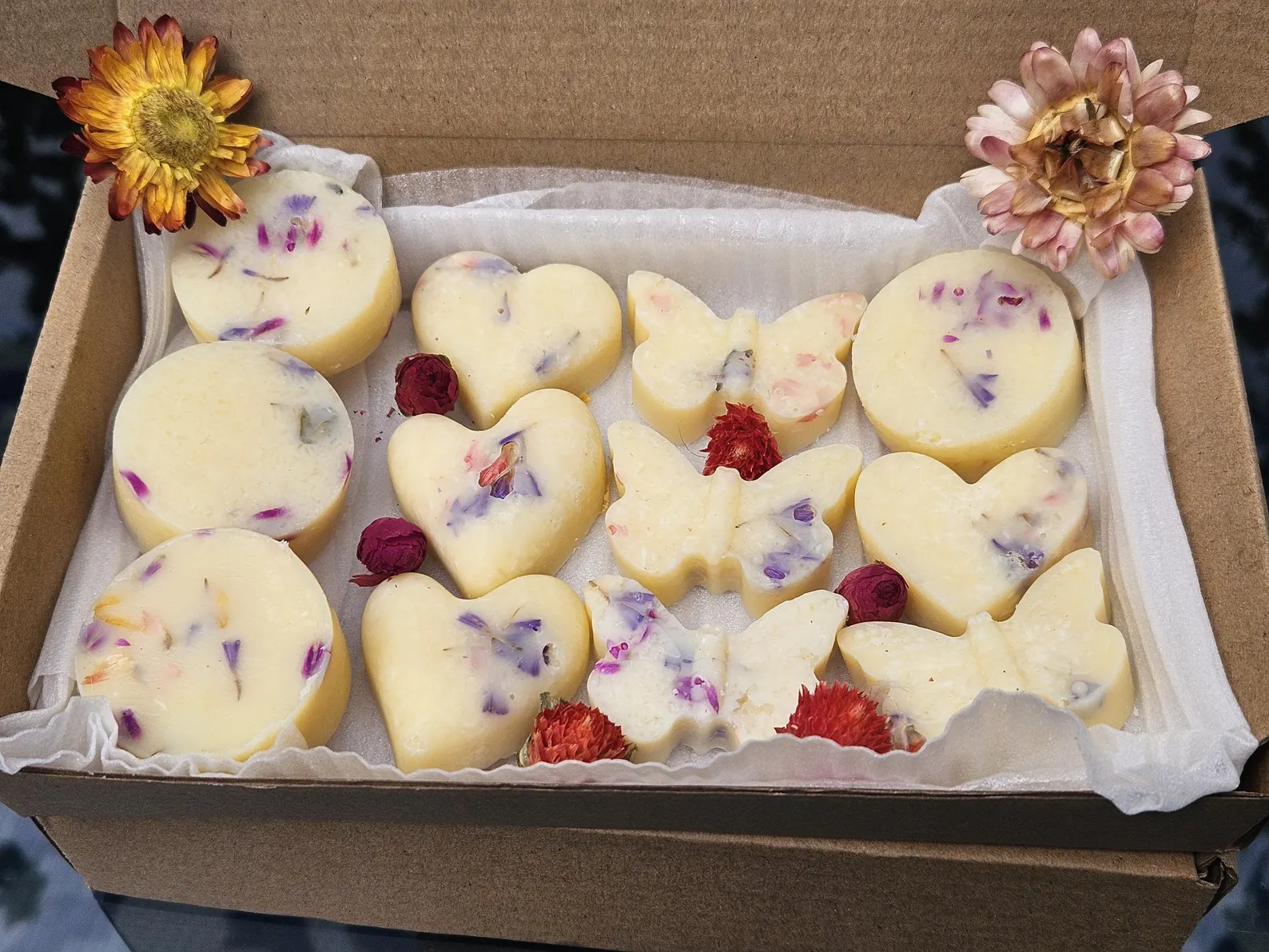 Aromatherapy Bath Melts: Cocoa Shea Butter,essential oils and Epsom salts
