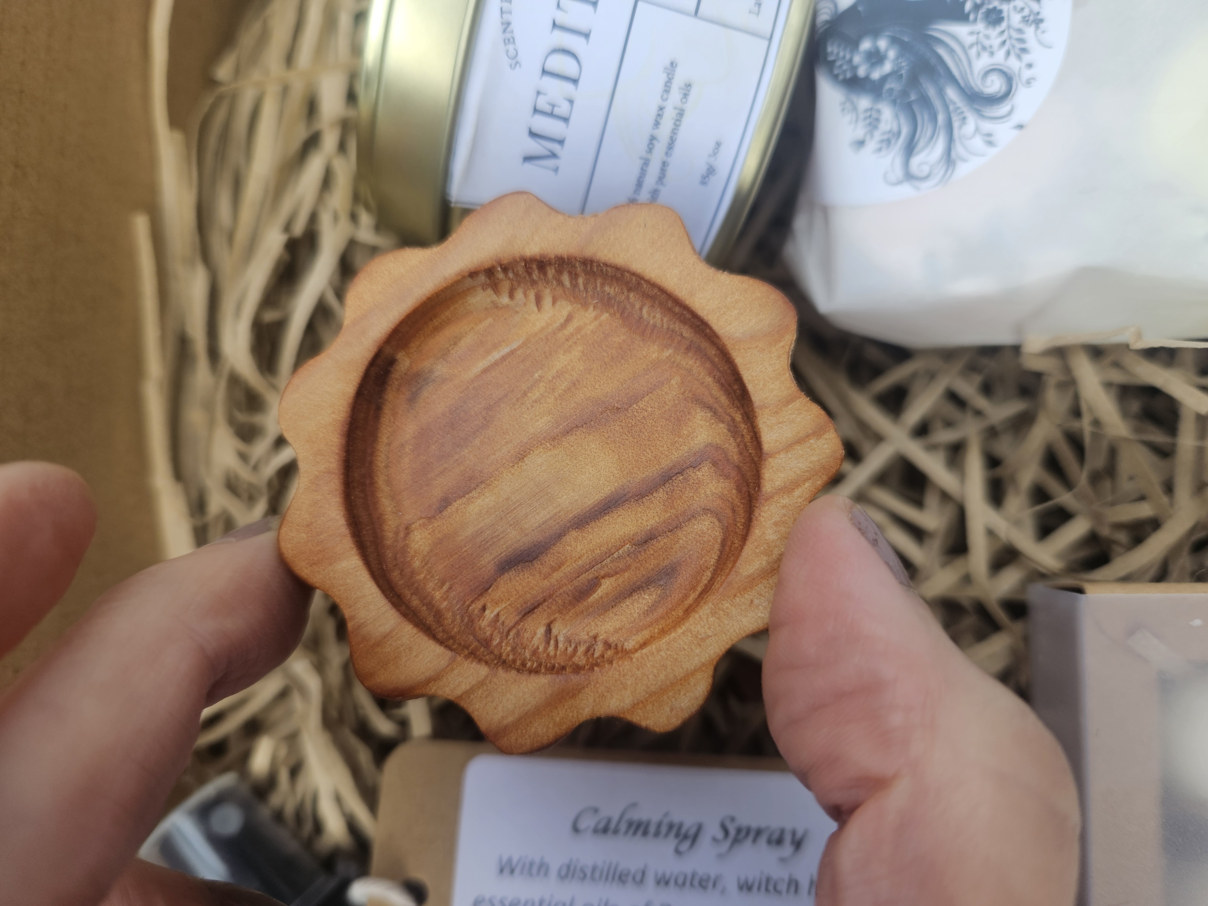 Wellbeing Gift Box: Soy Candle, Shower Steamers, Bath Melts, Room Spray (Natural Aromatherapy)